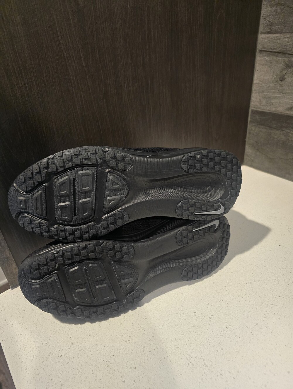 Nike Vomero 18 - Picture 3 of 3